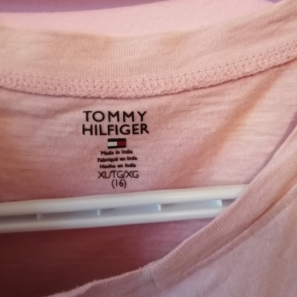 2 FOR 20 Tommy Hilfiger T-shirt - Picture 3 of 3